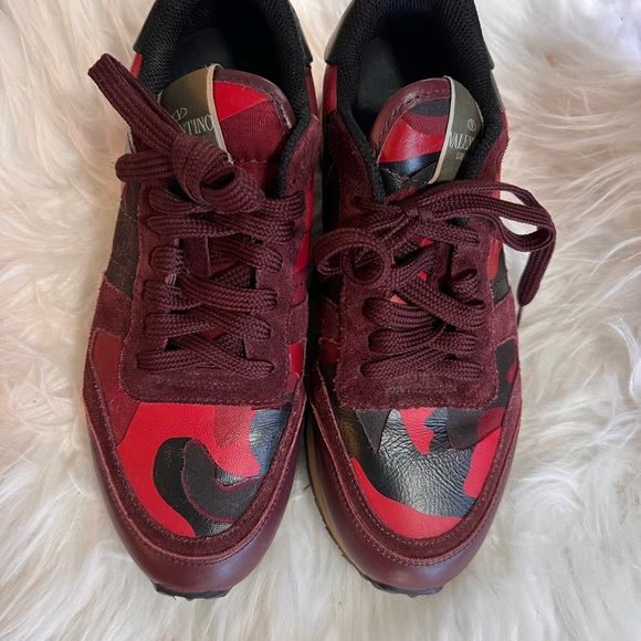 Valentino Garavani rockstud leather & suede camo sneakers. Size 38 (US sz 7.5-8) - Picture 2 of 12